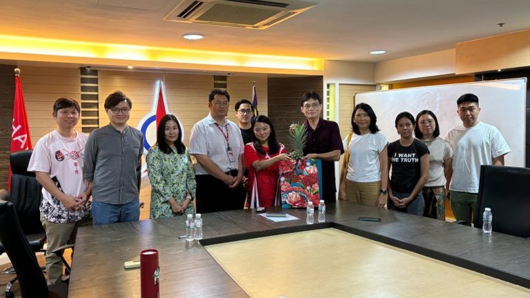CNY Visit to DAP HQ 元宵节向行动党拜年